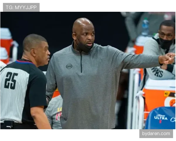 老鹰防守体系关键时刻发力 协防轮转效率提升